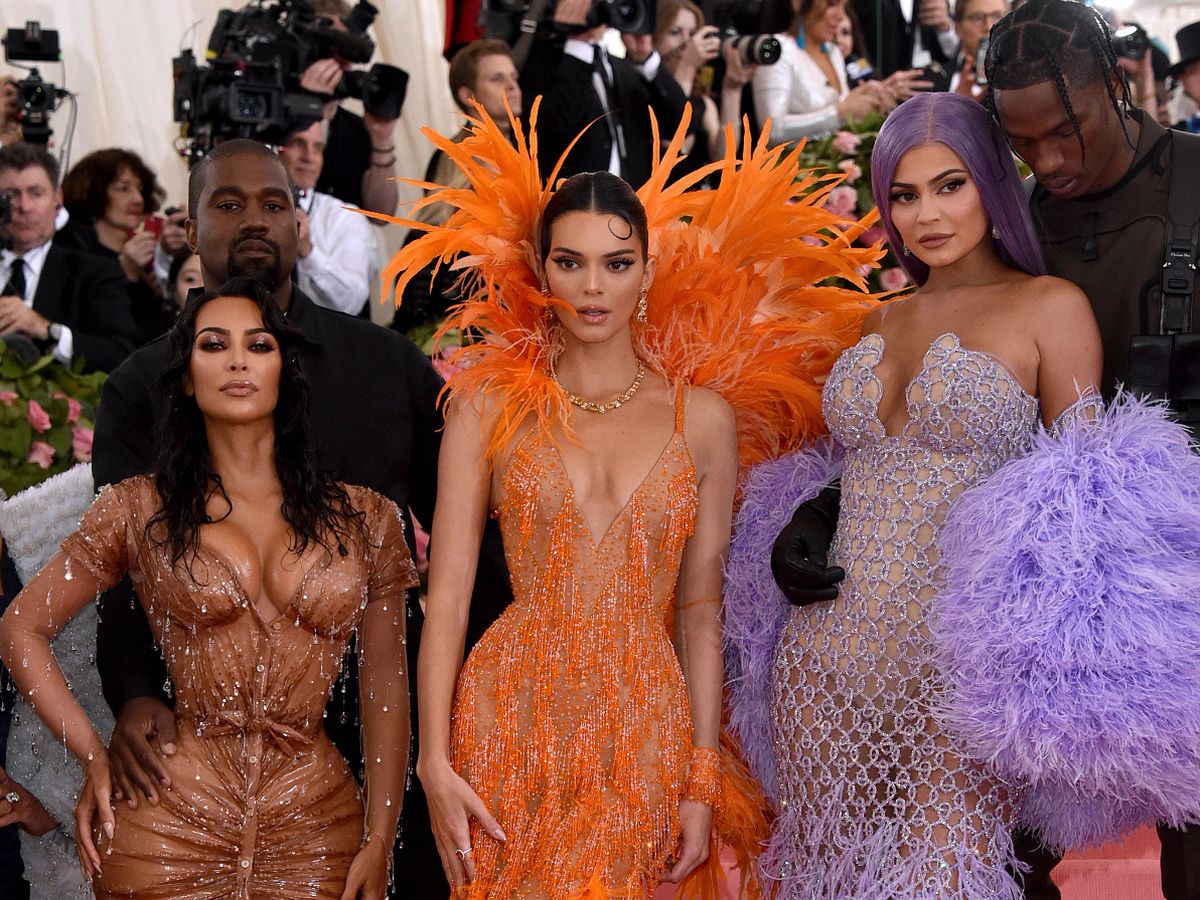 Cinci cele mai mari scandaluri în care a fost implicată familia Kardashian