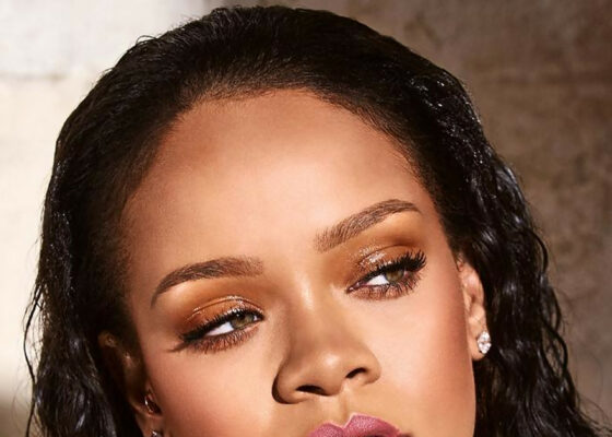 Rihanna, nostalgică pe Instagram. Artistei îi este dor de o persoană importantă din viața ei
