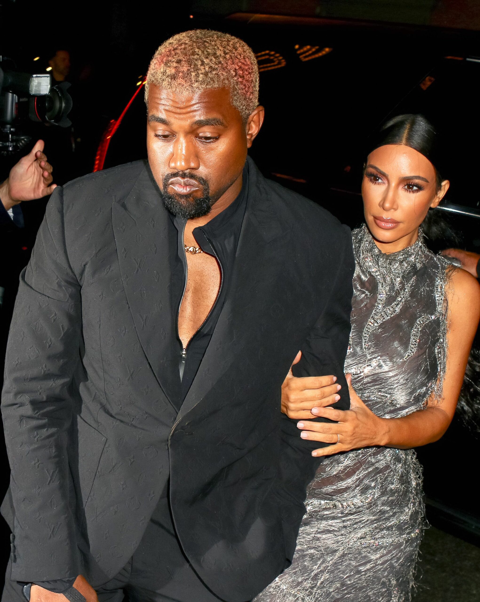Kim și Kanye se apropie de divorț. Cei doi au făcut deja primul pas