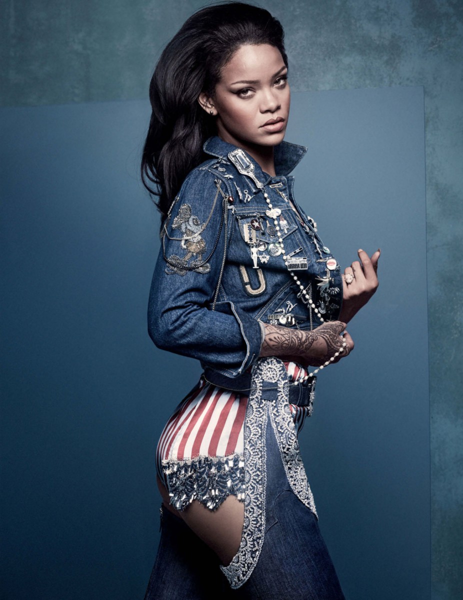 OMG | Rihanna cheltuie o avere pentru ca părul ei să arate așa bine