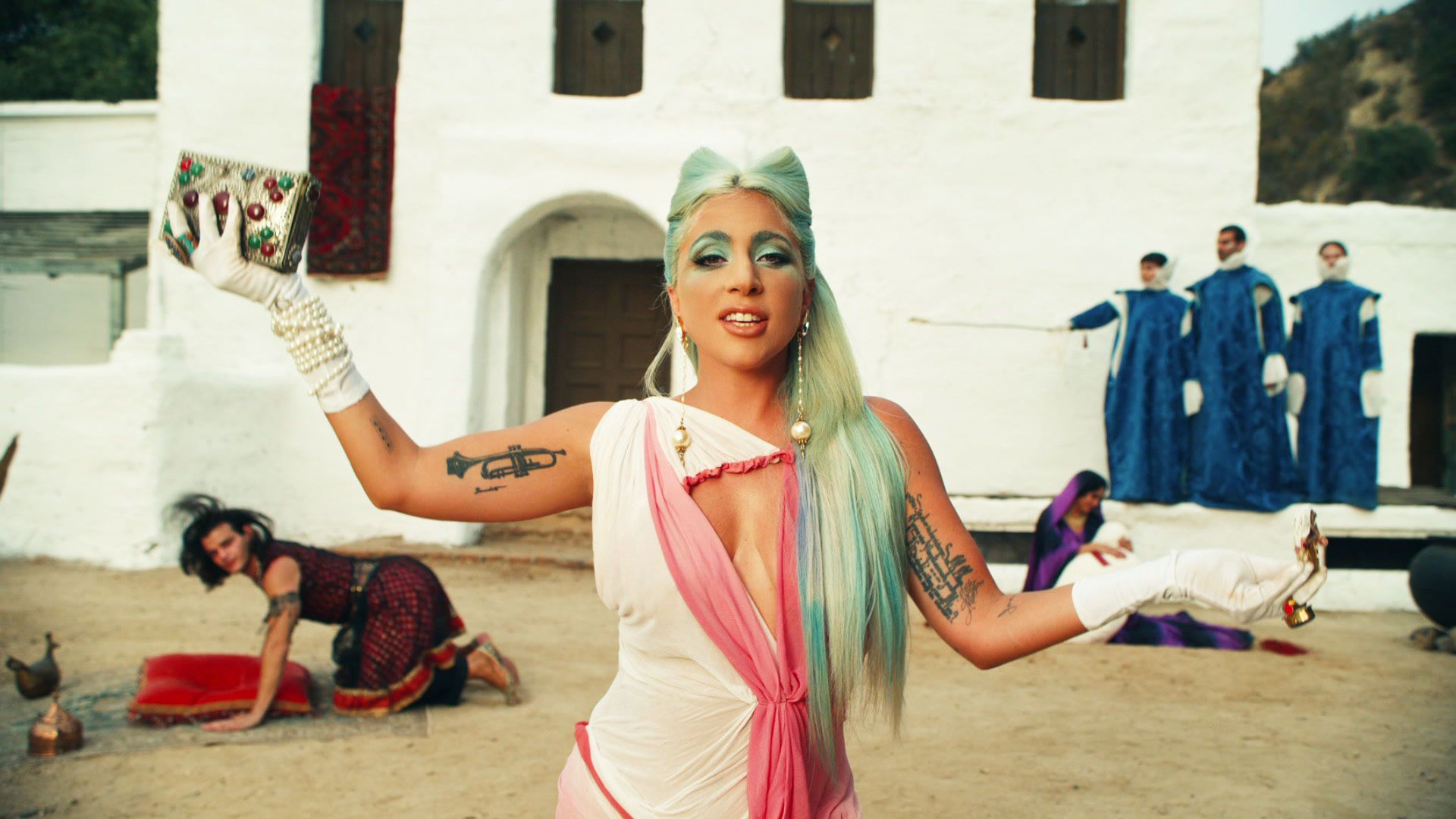 Videoclip nou | Lady Gaga – 911