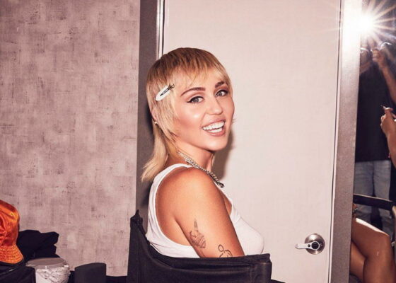 Omg | Miley Cyrus vrea să o readucă la viață pe Hannah Montana