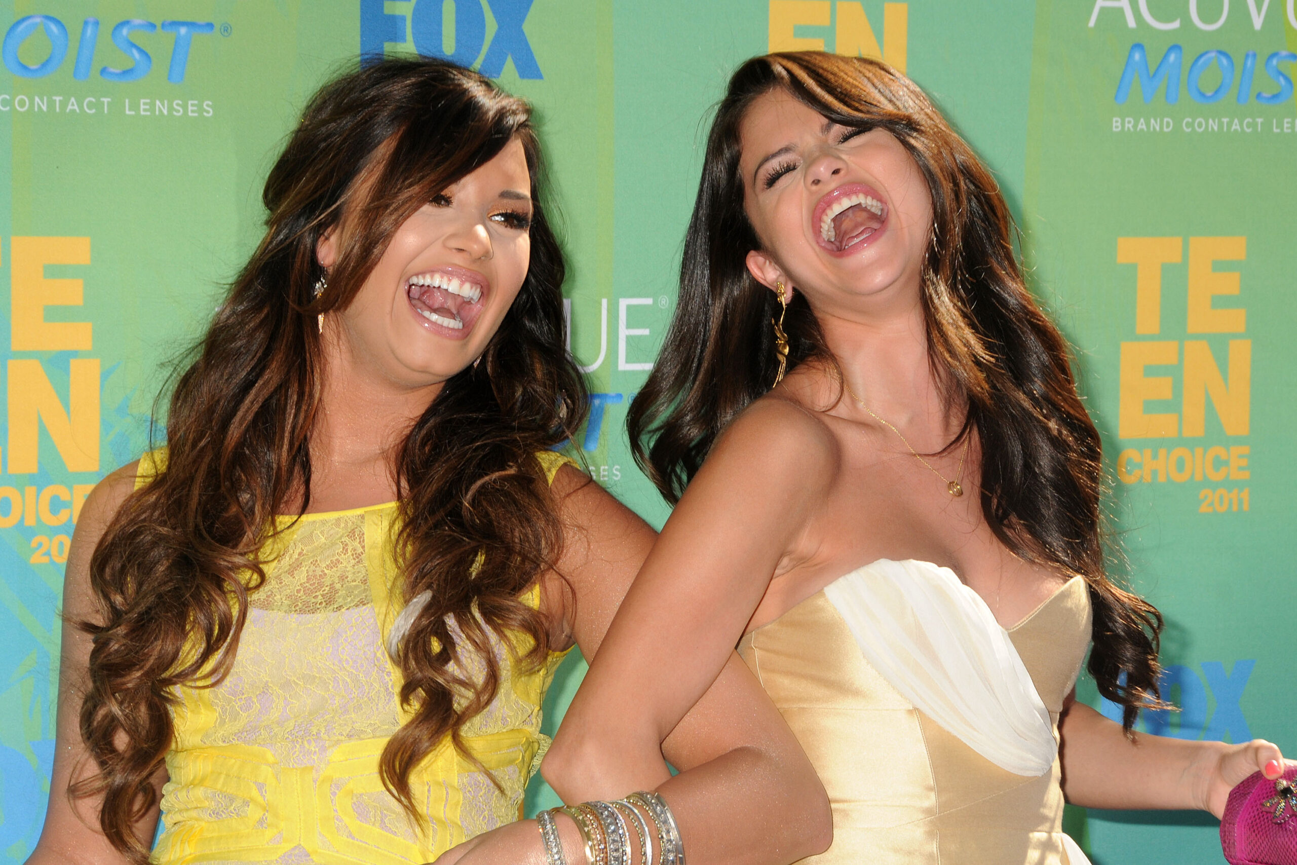 Selena Gomez și Demi Lovato nu-și mai vorbesc. Ce a declarat Selena despre fosta prietenă?