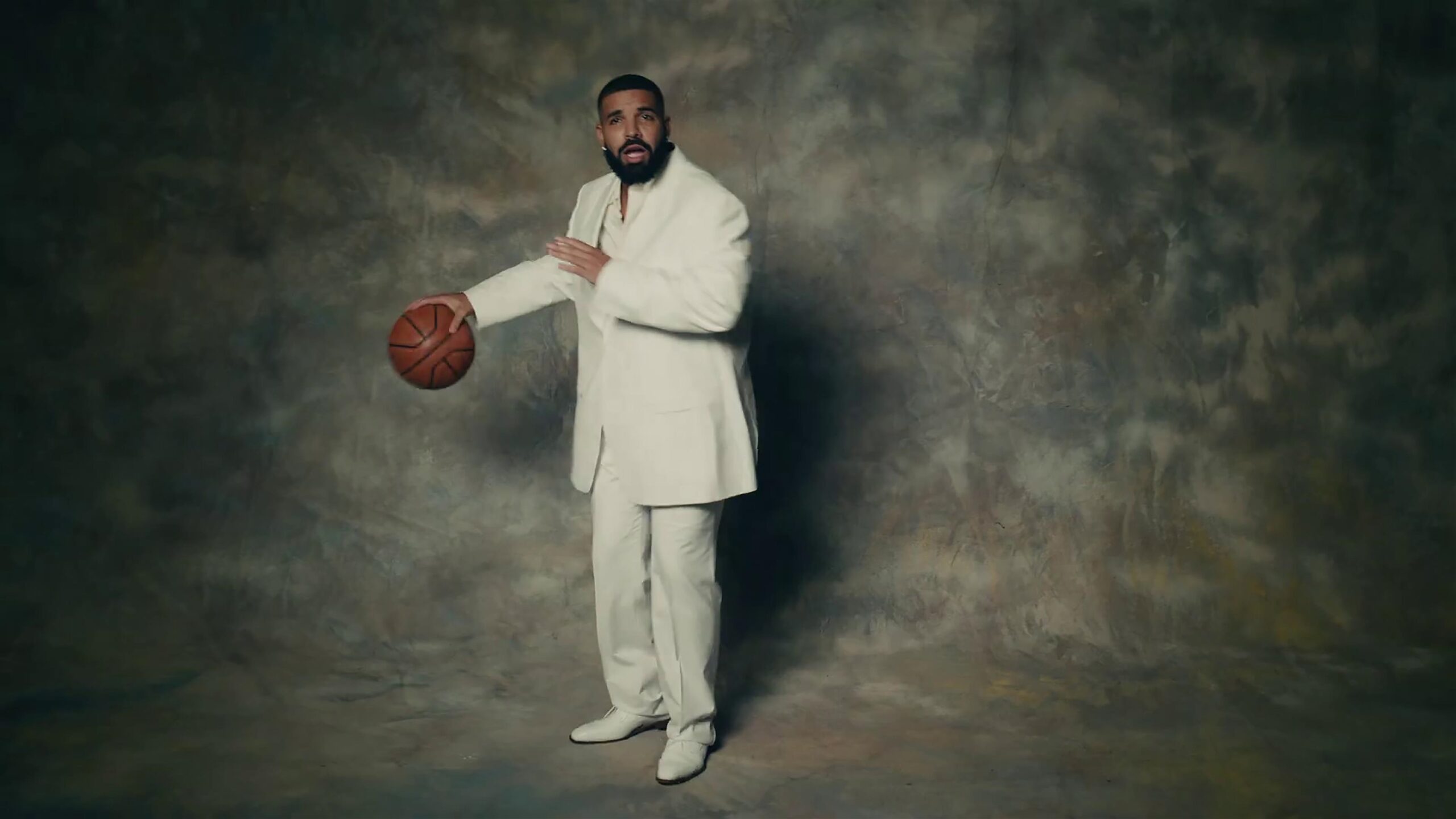 A făcut-o și p-asta! Drake a lansat haine sport în colaborare cu Nike. Cum arată?