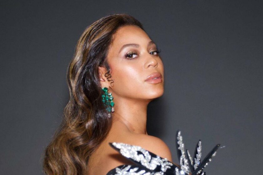A rupt Photoshop-ul în două! Beyoncé este de nerecunoscut în cel mai recent shooting. A exagerat?