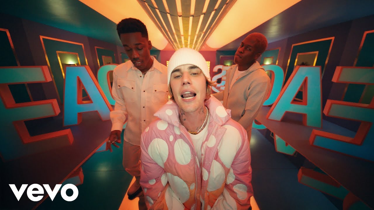 We love the new Justin Bieber. Artistul a lansat videoclip pentru piesa Peaches și a blocat internetul