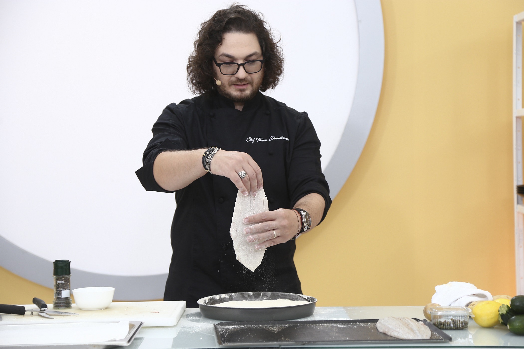 Peste 2 milioane de telespectatori au urmărit marți seara Chefi la cuțite Chef Scărlătescu a câștigat amuleta serii