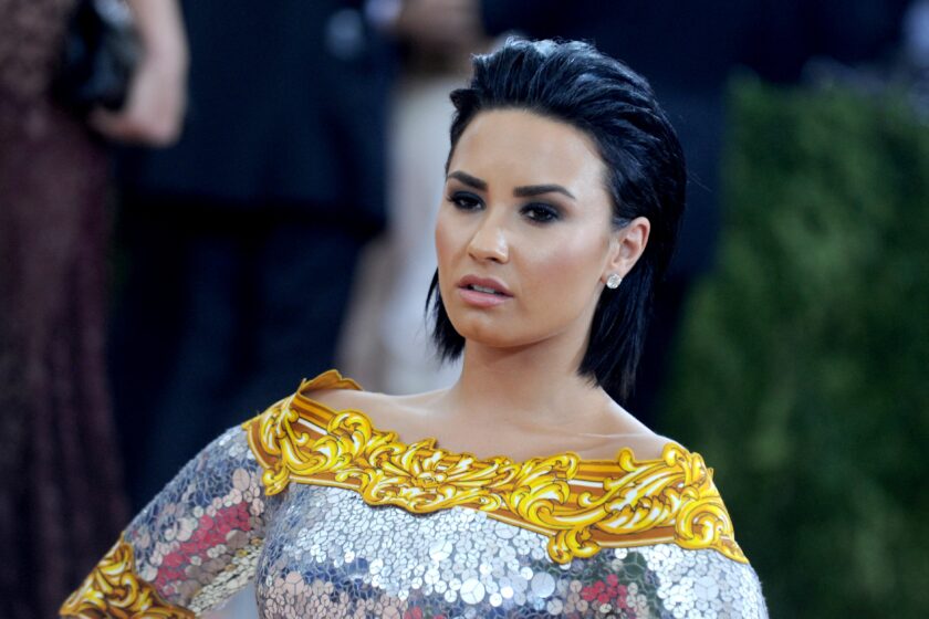 She’s back! Demi Lovato a lansat piesa ”Dancing With The Devil”. I-ai dat play?