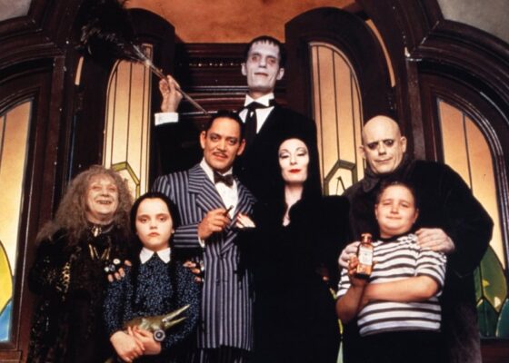 Familia Addams revine, într-un nou serial. Cine joacă în el și când îl vei putea vedea