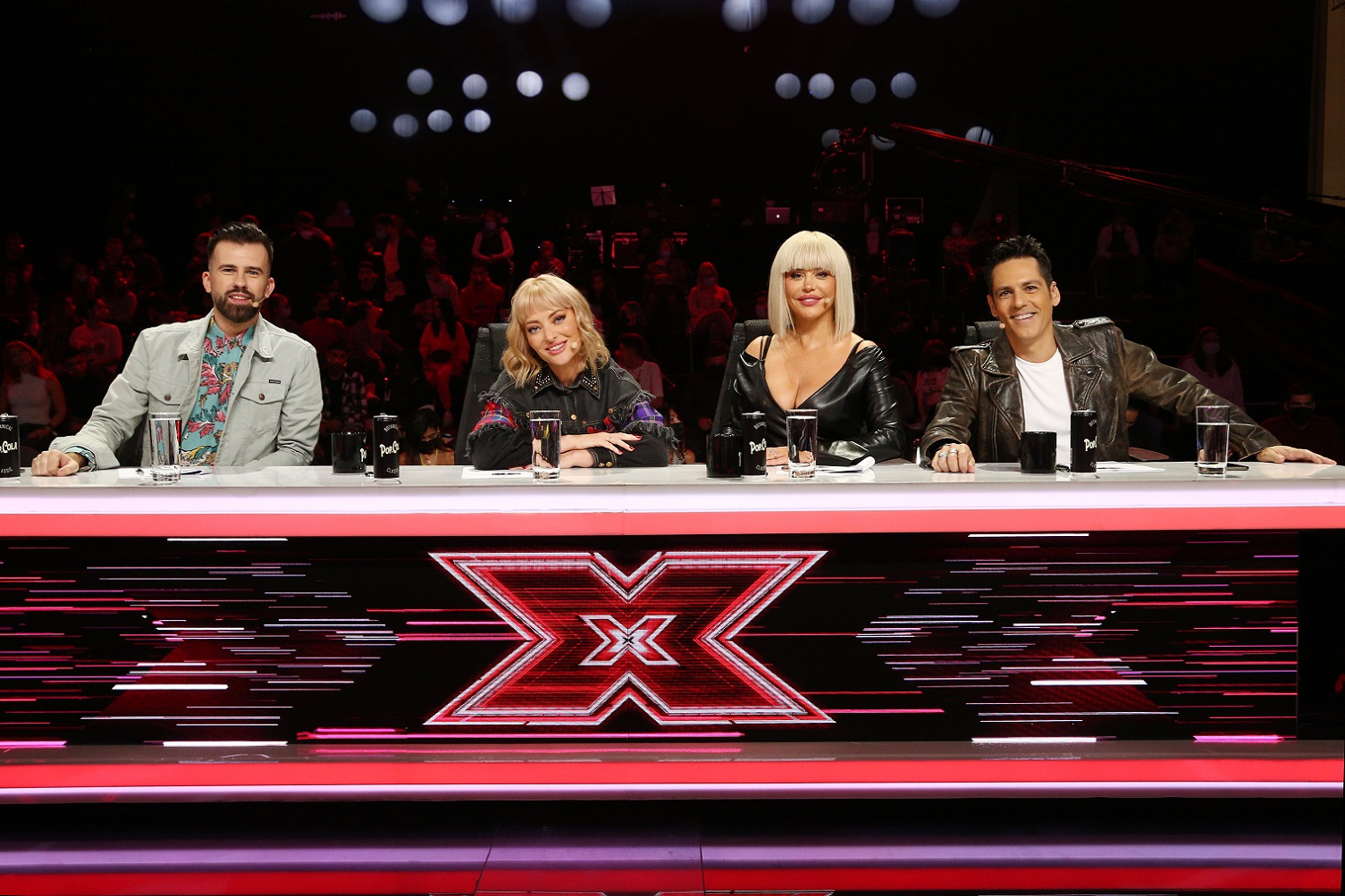 Ieri seară, la X Factor, Un concurent din echipa Loredanei şi-a cunoscut familia pe scena X Factor Suntem mândri cu toții că fratele nostru a ajuns unde a ajuns