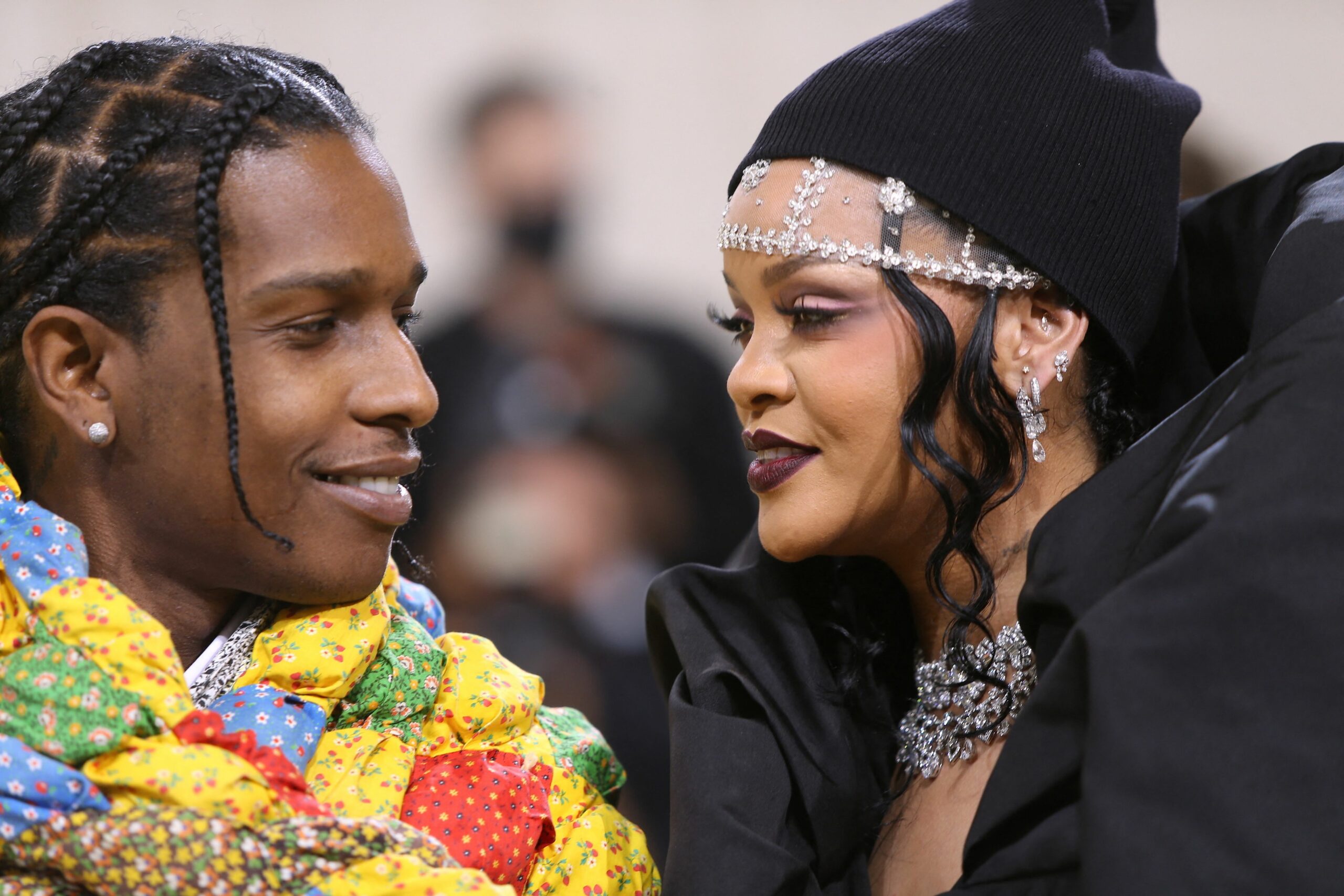 Future mama. Rihanna și A$AP Rocky așteaptă primul lor copil