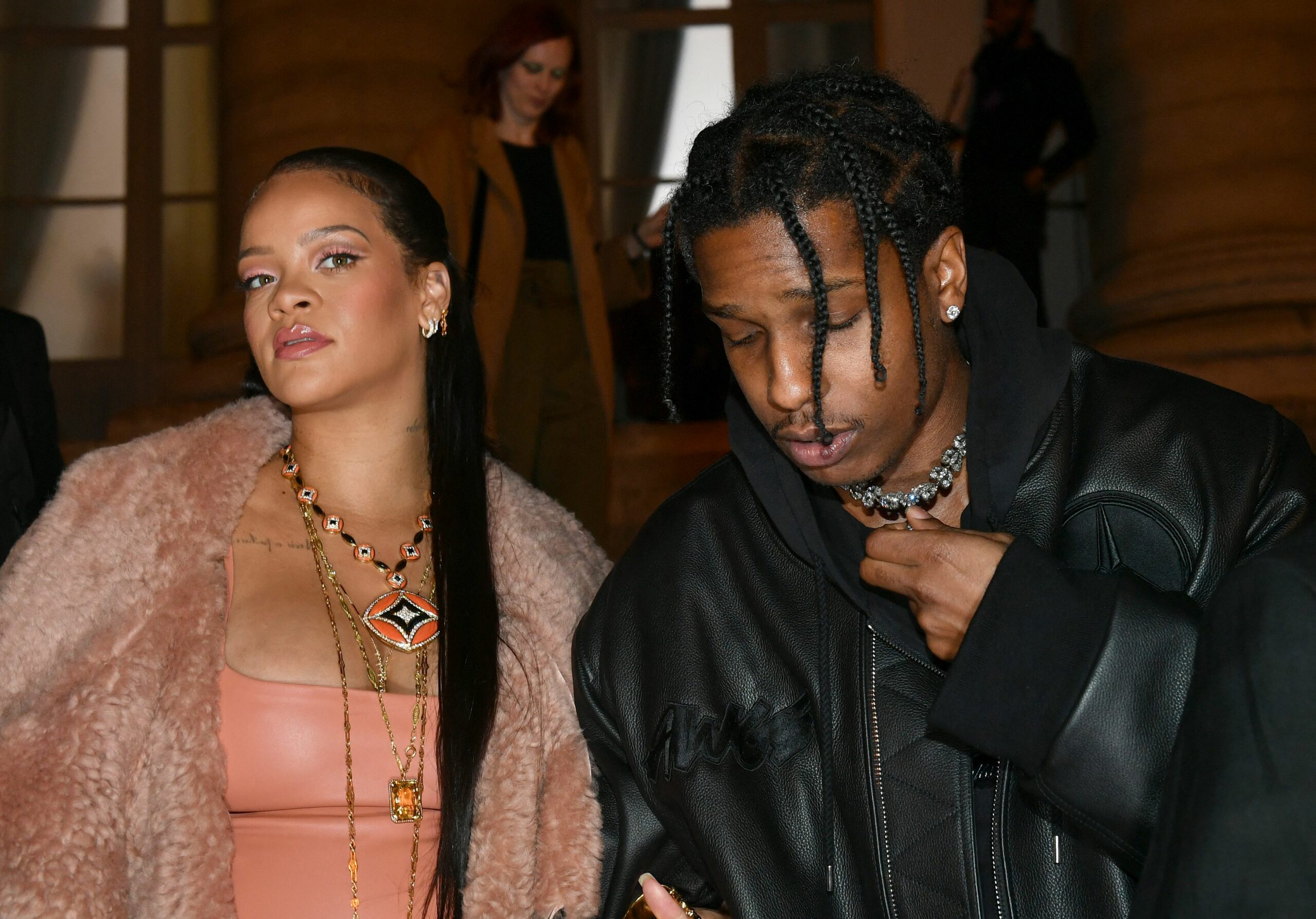 Rihanna și A$AP Rocky au organizat baby shower party. Cine a fost prezent la eveniment