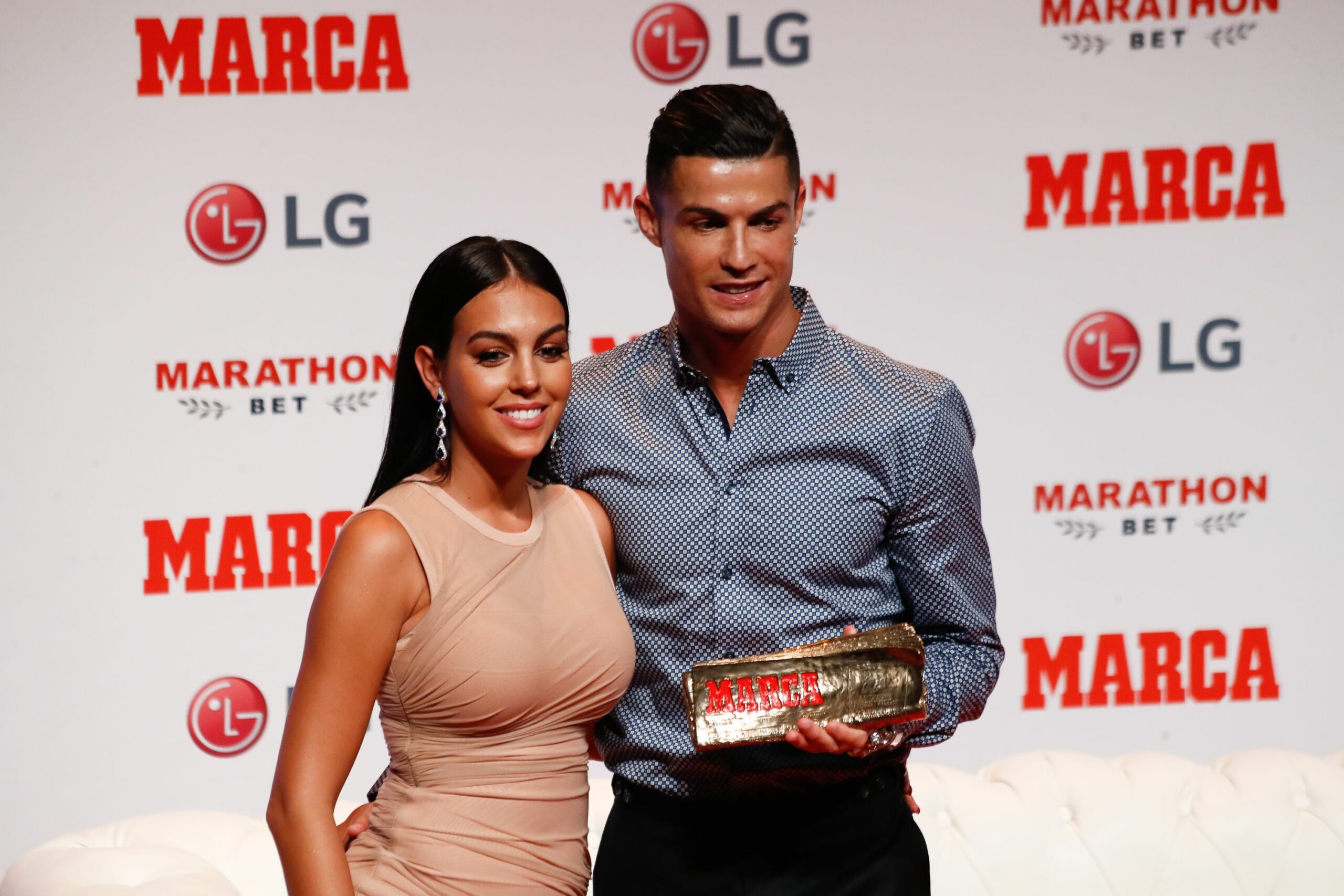 Name reveal. Cristiano Ronaldo și Georgina au dezvăluit numele fetiței lor