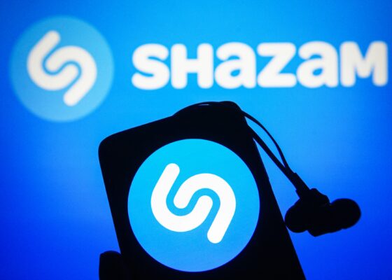 Tap to Shazam! Astea-s piesele pe care românii le caută obsesiv în ultima perioadă