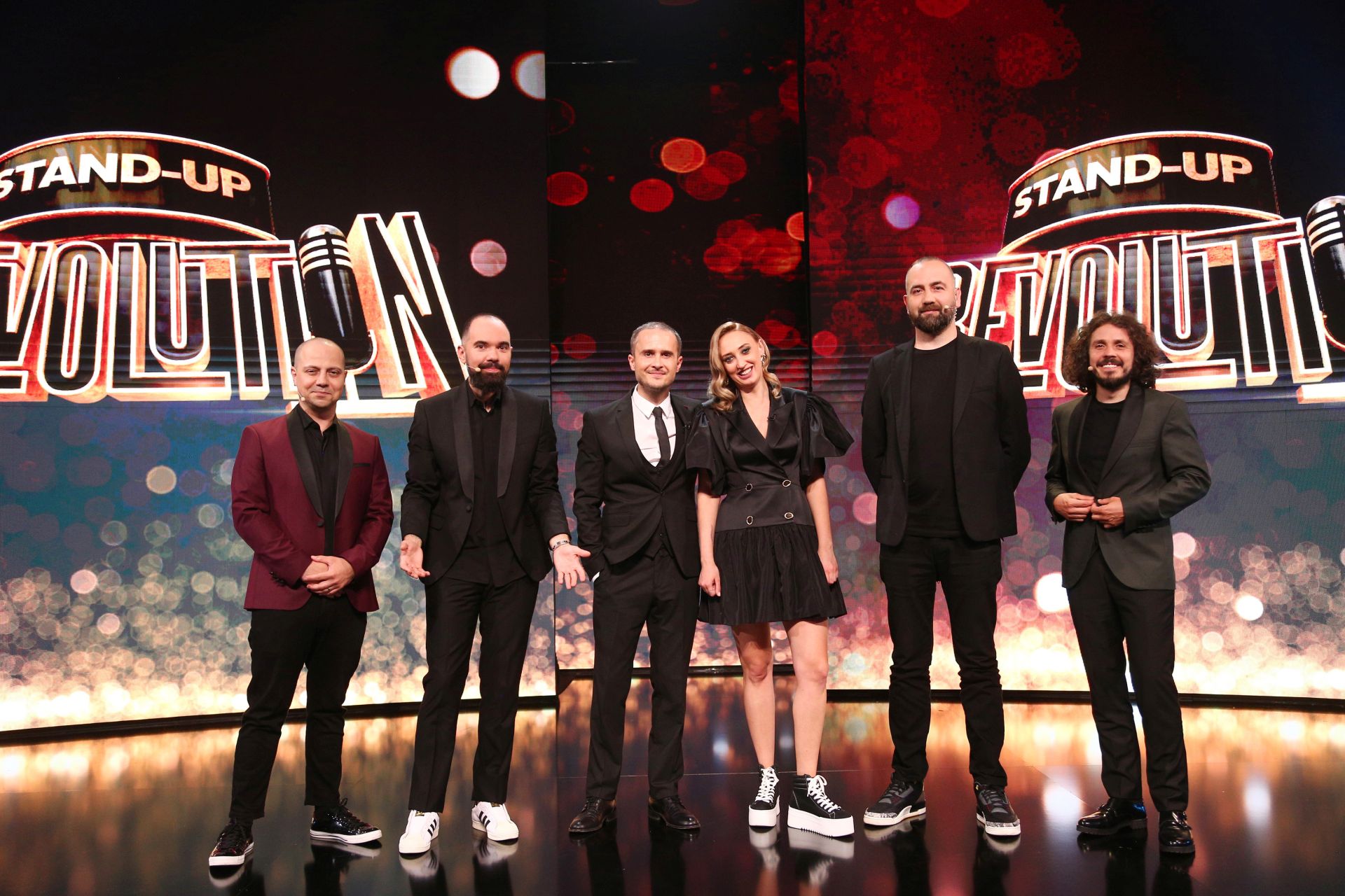 În seara aceasta, Stand-Up Revolution își dezvăluie câștigătorul primului sezon Ei sunt cei zece finaliști care se vor întrece să cucerească publicul de acasă