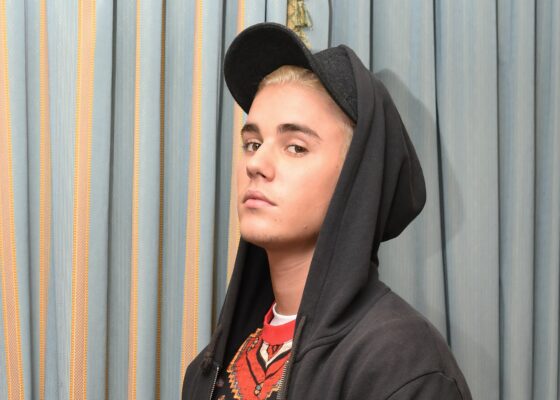 Bieber is back, baby! Justin a revenit pe scenă, la două luni după ce a fost diagnosticat cu sindromul Ramsay Hunt