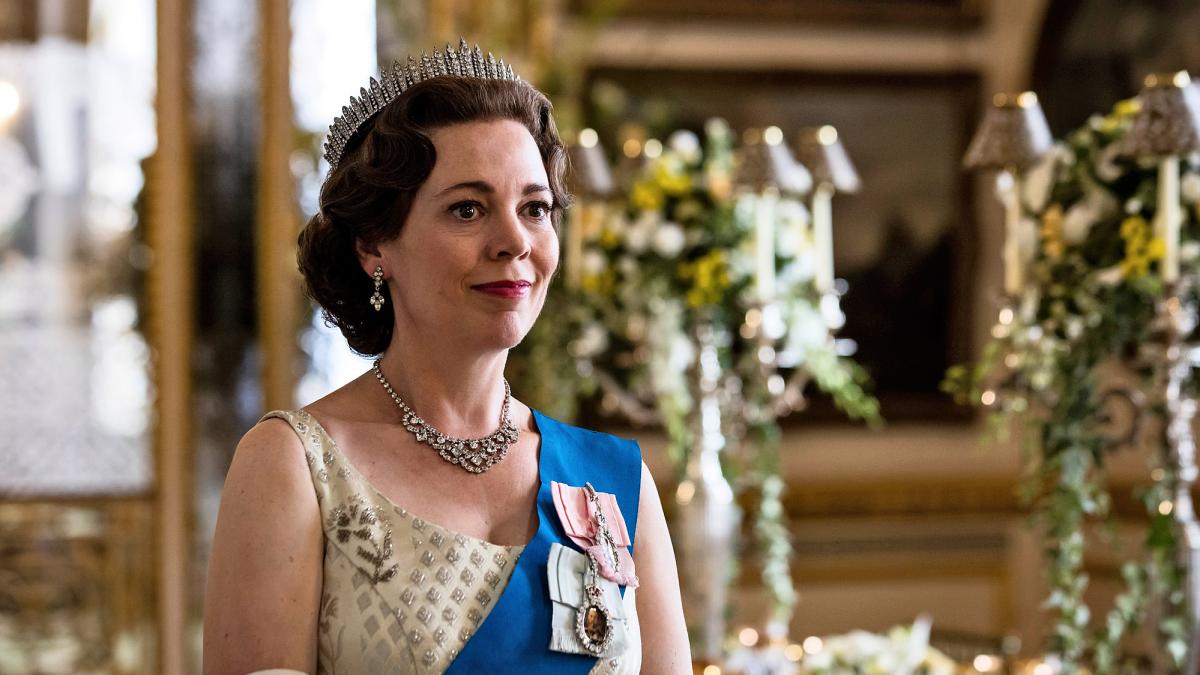 Netflix a suspendat filmările pentru serialul The Crown după ce a murit Regina Elisabeta