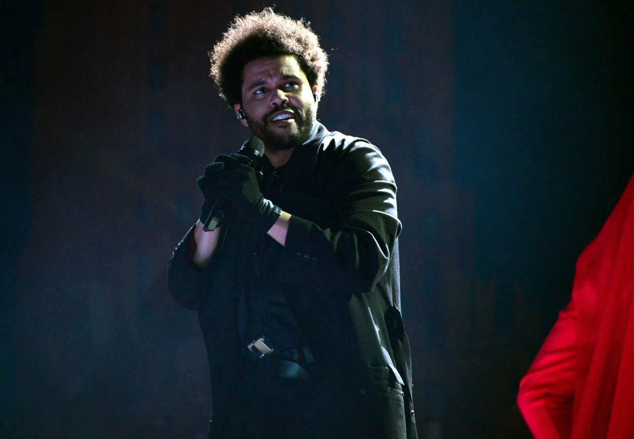 #cancelled. The Weeknd a urcat pe scenă și i-a anunțat pe fani că își anulează concertul