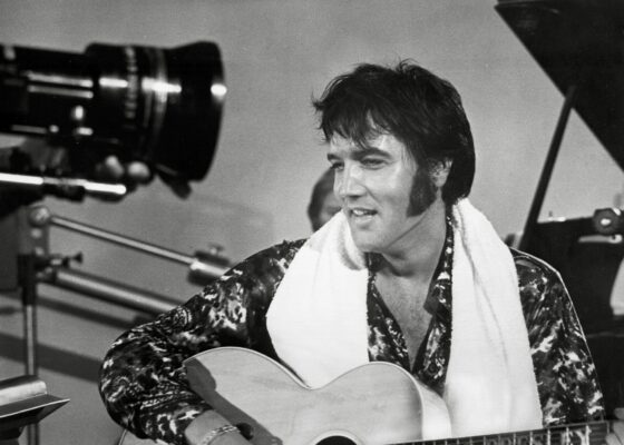 New Elvis Presley on the way. Cine îl va interpreta pe regele muzicii Rock'n'Roll într-o nouă producție cinematografică
