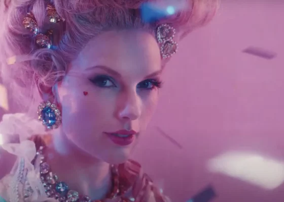 Taylor Swift - Bejeweled | Versuri