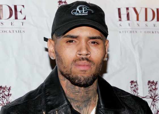 Chris Brown a reacționat după ce momentul lui AMAs a fost anulat