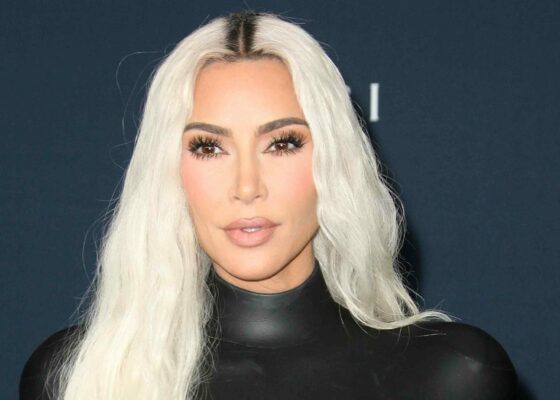 Cum arată, în realitate, părul lui Kim Kardashian. Fanilor nu le-a venit să creadă când au văzut-o fără perucă