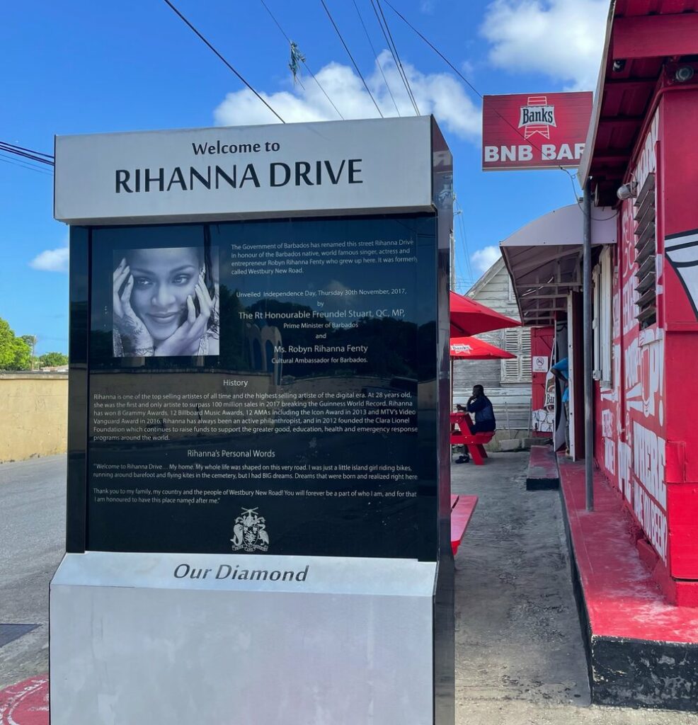Cum arată, în prezent, cartierul în care a crescut Rihanna. Barbados i-a dedicat o Zi Națională artistei