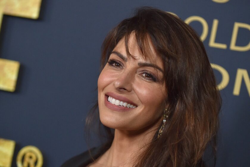 Sarah Shahi, actrița din „Sex/Life” este într-o relație cu un coleg de platou