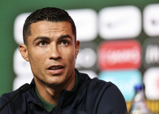 Superstiție sau necesitate?! De ce își face Cristiano Ronaldo unghiile cu ojă neagră