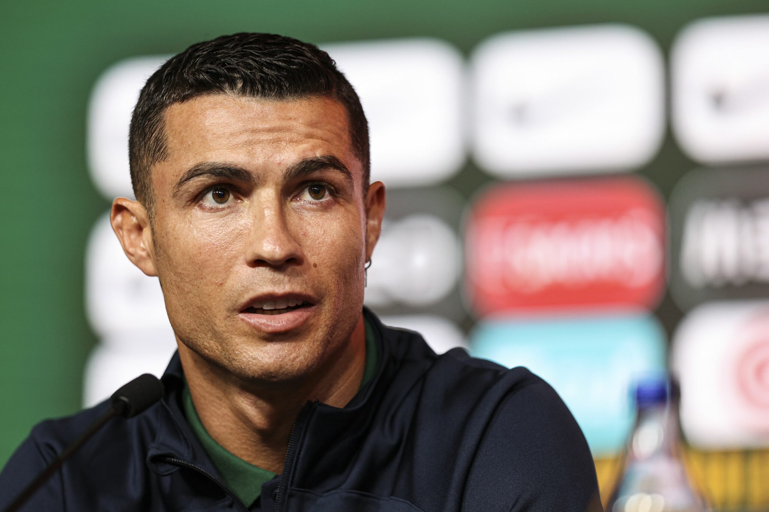 Superstiție sau necesitate?! De ce își face Cristiano Ronaldo unghiile cu ojă neagră