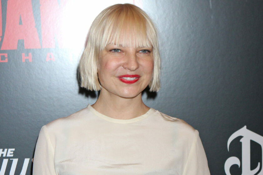 Sia s-a căsătorit în secret cu iubitul ei, Dan Bernard. Primele imagini de la marele eveniment din viața artistei