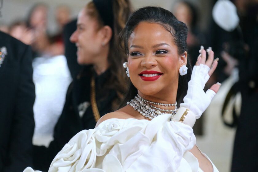 Rihanna a făcut show într-un club. Diva nu s-a putut abține și a cântat alături de Pharrell Williams