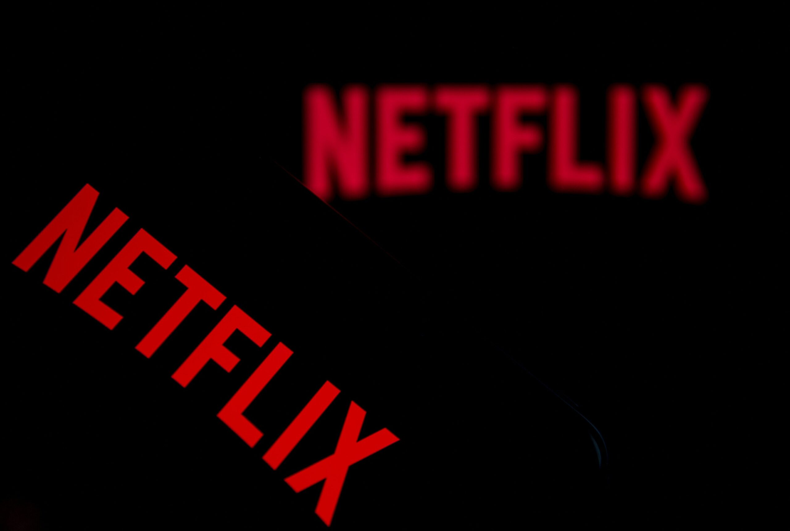 Netflix a lansat un reality show în care îi provoacă pe toți să supraviețuiască unei apocalipse cu zombii