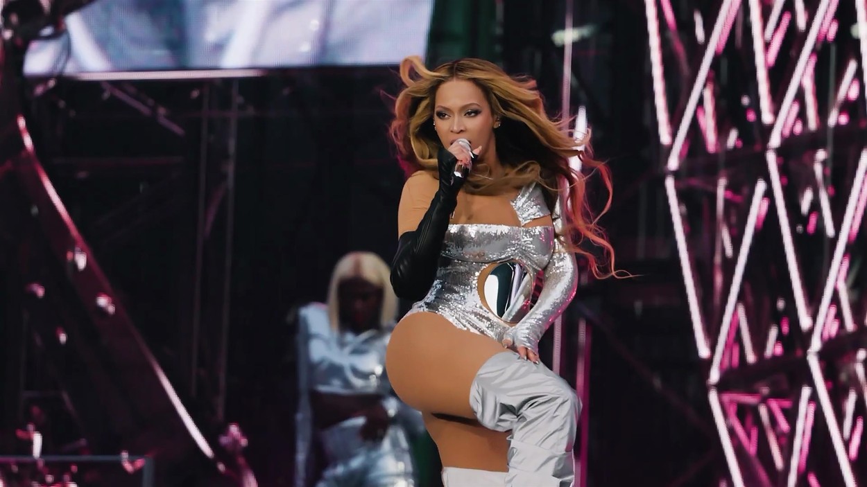 Beyonce a încheiat seria concertelor din Europa. Cum a arătat turneul Renaissance prin ochii artistei
