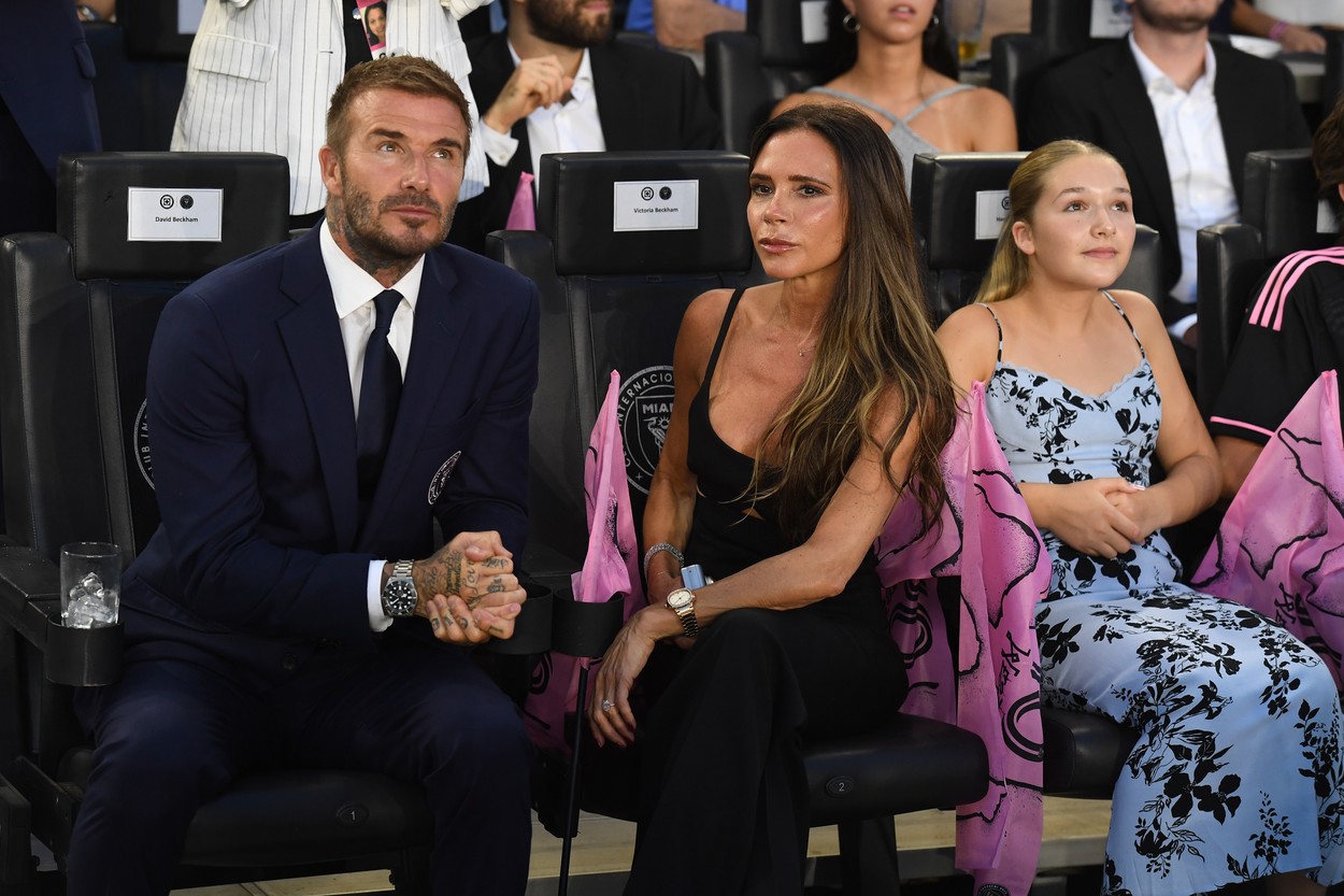 Victoria și David Beckham au făcut senzație la karoke. Cei doi au cântat piesele Spice Girls