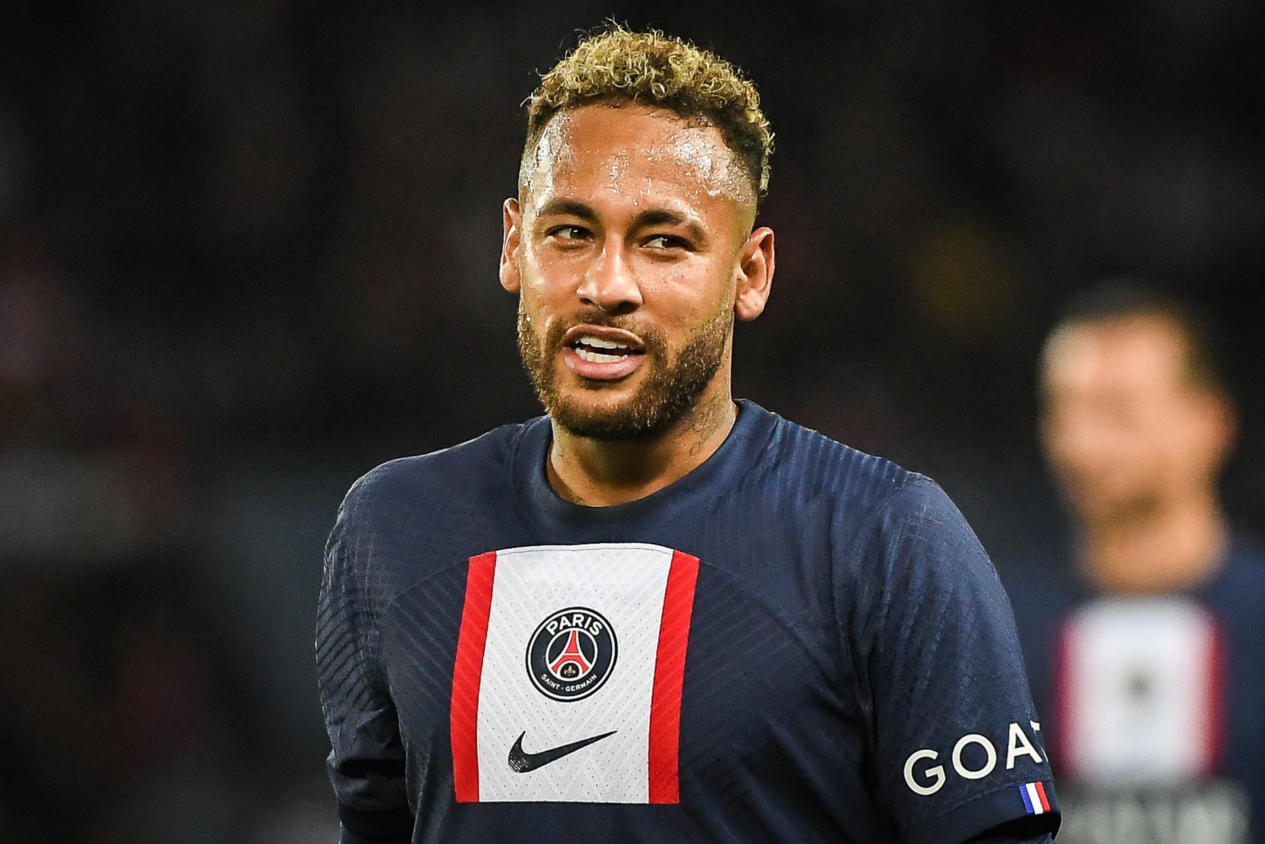 Cine este sosia lui Neymar. Bărbatul adună milioane de like-uri în timp record pe social media