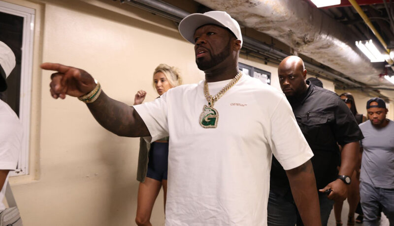 50 Cent a rănit o femeie după ce a aruncat cu microfonul în mulțime. De ce a reacționat așa celebrul rapper