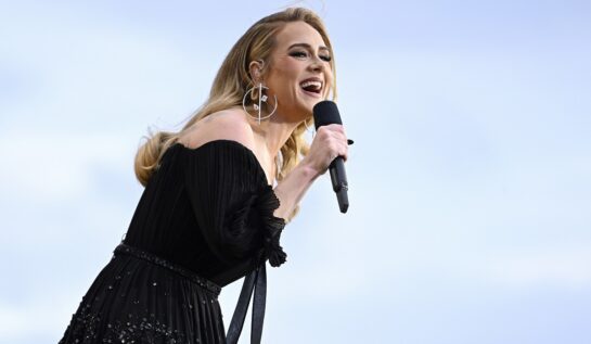 Adele a început să plângă în timpul turneului ei din Las Vegas. Fanii au lăudat gestul artistei
