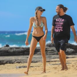 Kevin Federline și Victoria Prince se plimbă romantic pe plajă. Cei doi vorbesc și se simt bine împreună