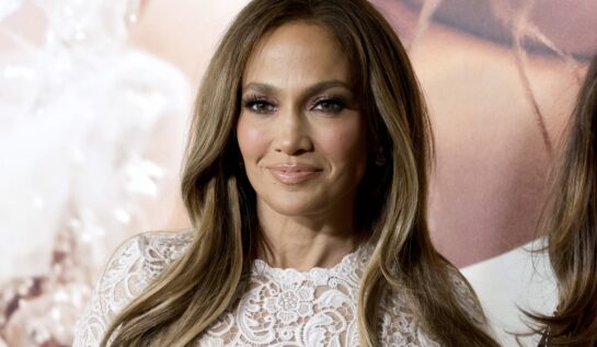 Jennifer Lopez a lansat trailerul noului ei film. În pelicula intitulată „This Is Me… Now: A Love Story” vor juca actori renumiți din industria cinematografică