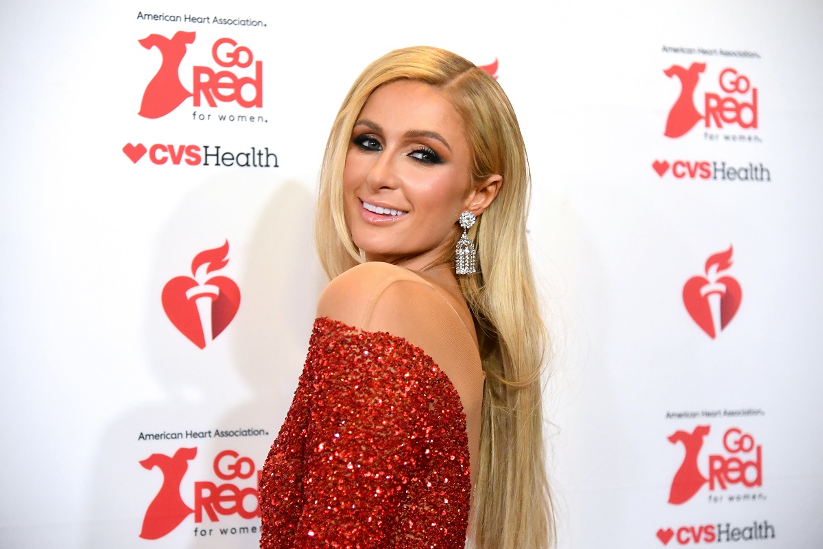 Paris Hilton a dezvăluit că cel deal doilea ei album va apărea în 2024