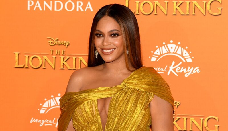 Beyoncé e în topul Hot Country Songs cu melodia Texas Hold ’Em. Artista e prima femeie de culoare care ajunge la acest nivel
