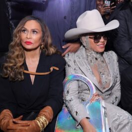 Beyonce și Tina Knowles îmbrăcate elegant la prezentarea de modă Luar