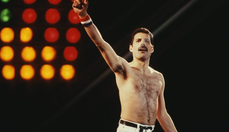 Freddie Mercury ar putea reveni pe scenă sub forma unei holograme. Regretatul membru al trupei Queen a fost adorat de milioane de oameni