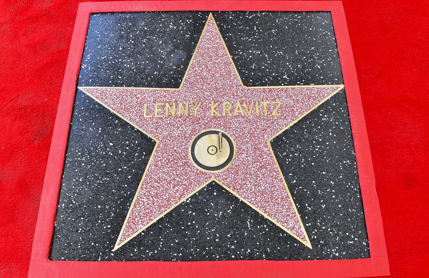 Lenny Kravitz are o stea pe Hollywood Walk of Fame. Aceasta a fost dezvelită într-o ceremonie restrânsă / Profimedia Images