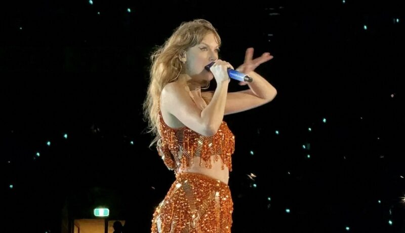 Taylor Swift a provocat neliniște în rândul fanilor după concertul ei din Singapore: „Se poate auzi un ton răgușit în vocea ei”