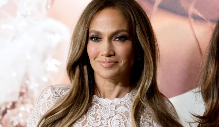 Jennifer Lopez este la fel de frumoasă ca acum 20 de ani, lucru evidențiat de cele mai recente fotografii postate pe Instagram