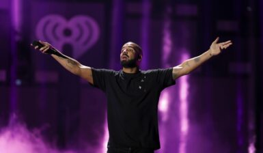 Drake a sărutat-o pe Nicki Minaj în timpul unui concert din Toronto: „A trecut prea mult timp”